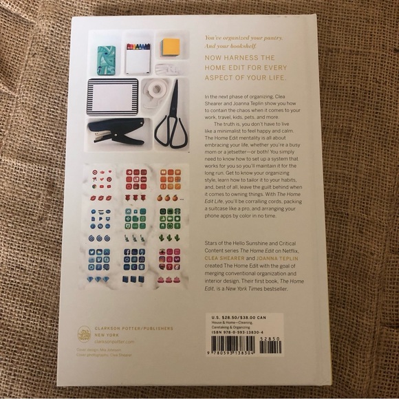 “The Home Edit Life” book by Clea Shearer & Joanna Teplin 🏠 - Picture 2 of 9